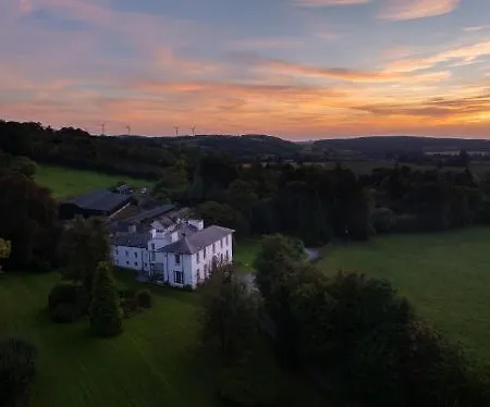 Noan Estate Self Catering Coach